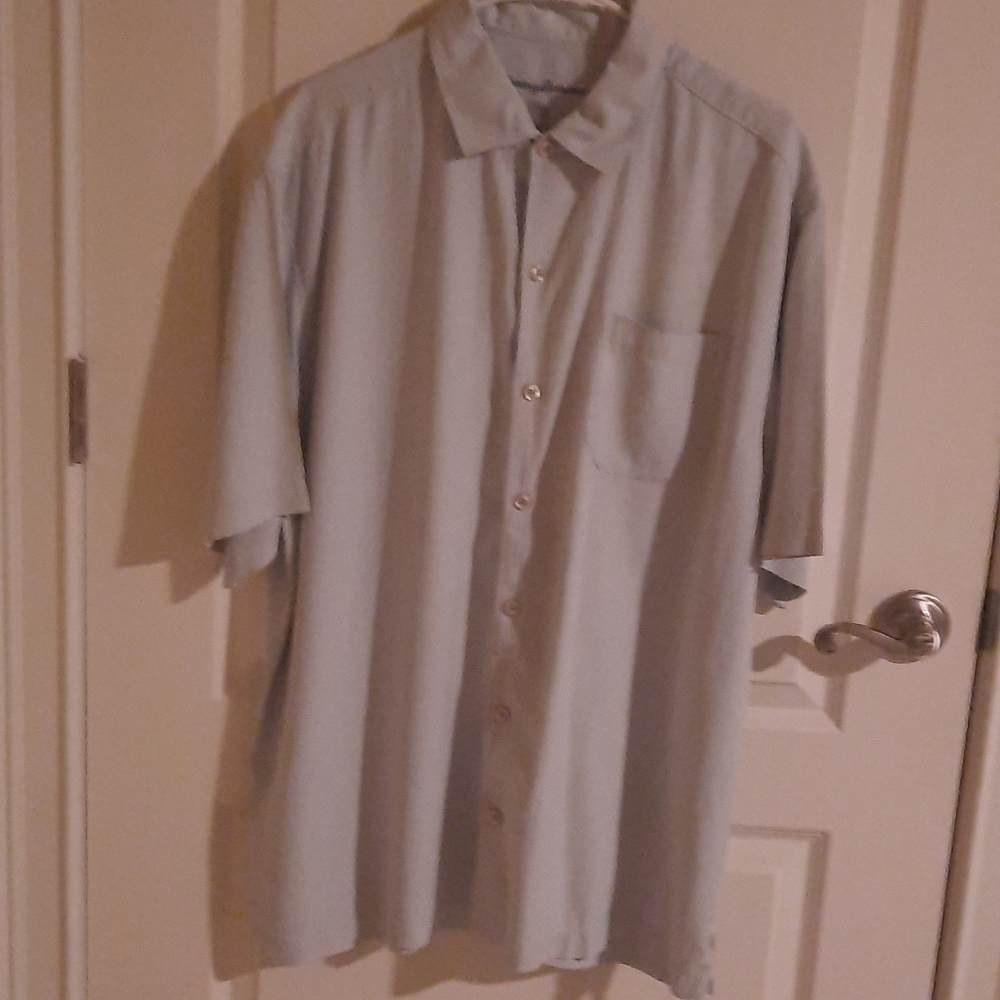 Tommy Bahama Button Up Shirt